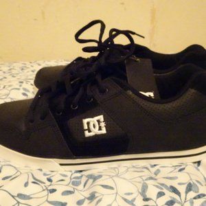 DC Pure Slim Black Skate Shoes Size 12 - MINT